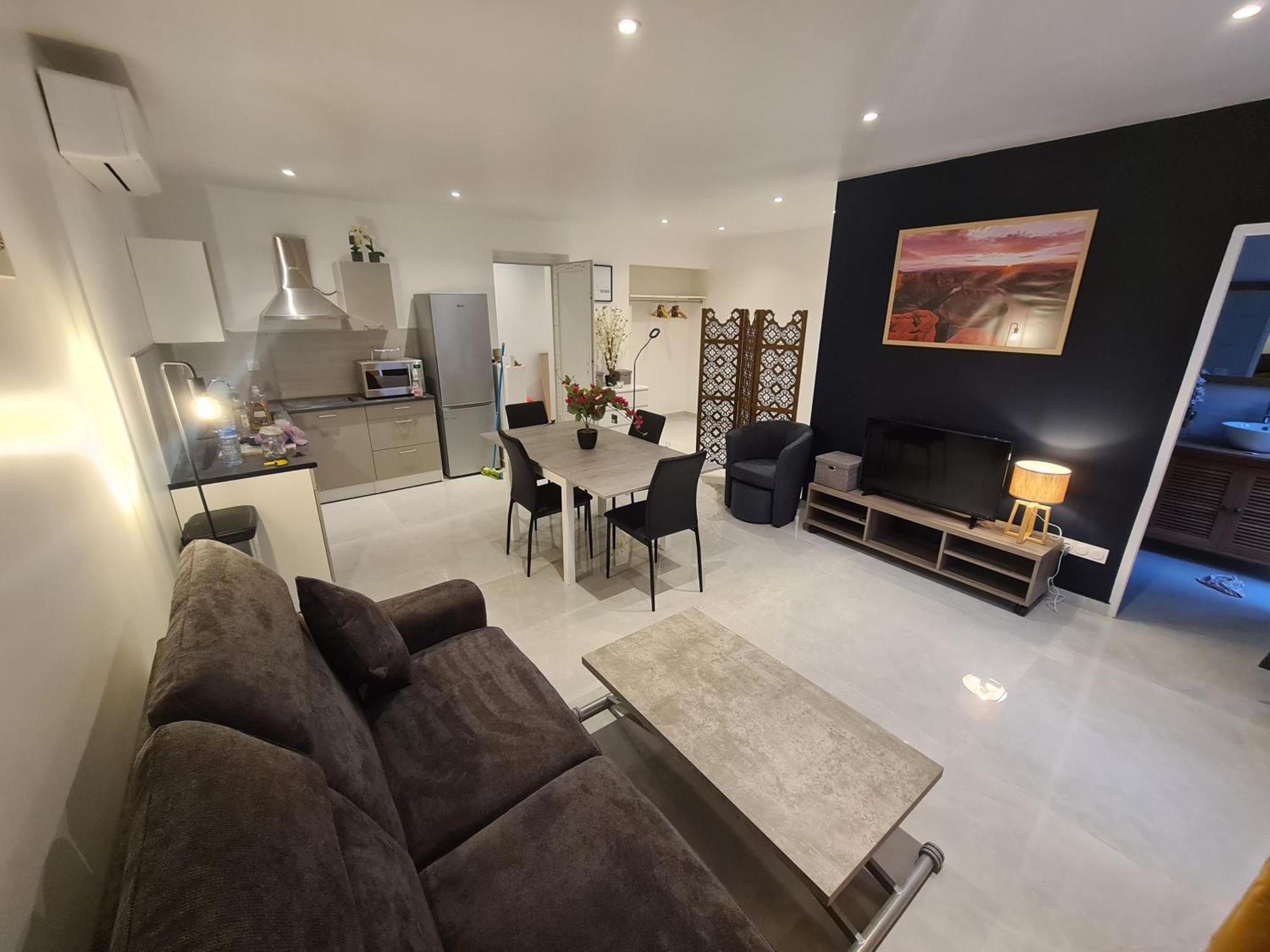 Chez Emilie Et John Apartment แซงต์-เอเตียน ภายนอก รูปภาพ
